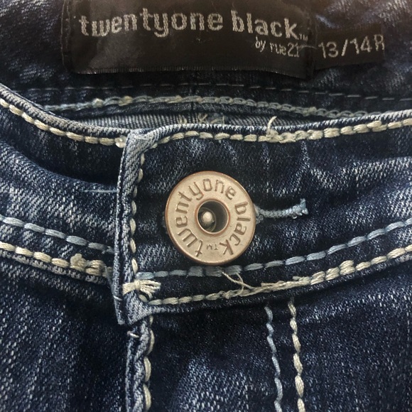 Rue 21 Denim Jeans Size 13/14 R - Picture 3 of 4